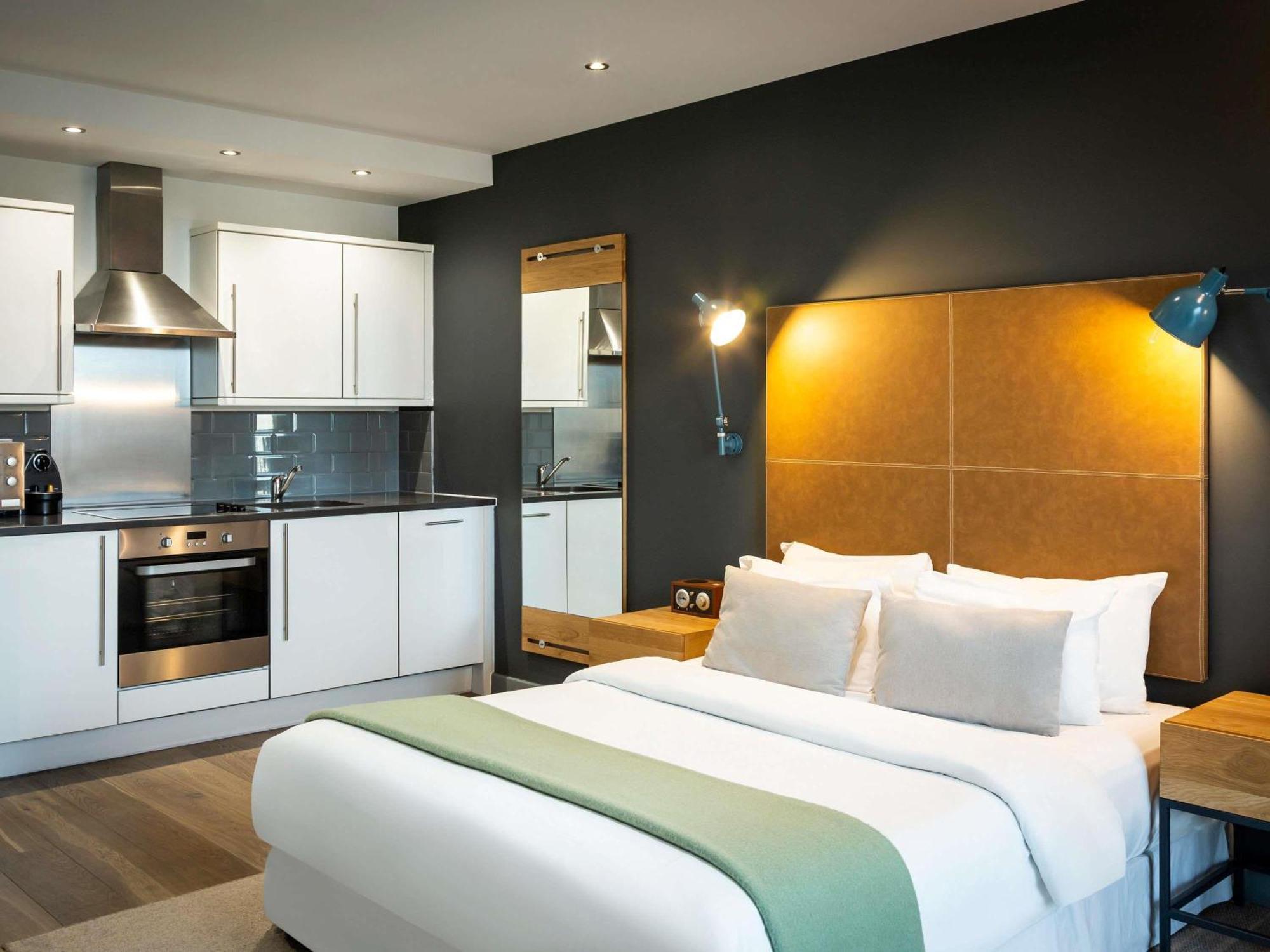 Aparthotel Adagio London Brentford Eksteriør billede